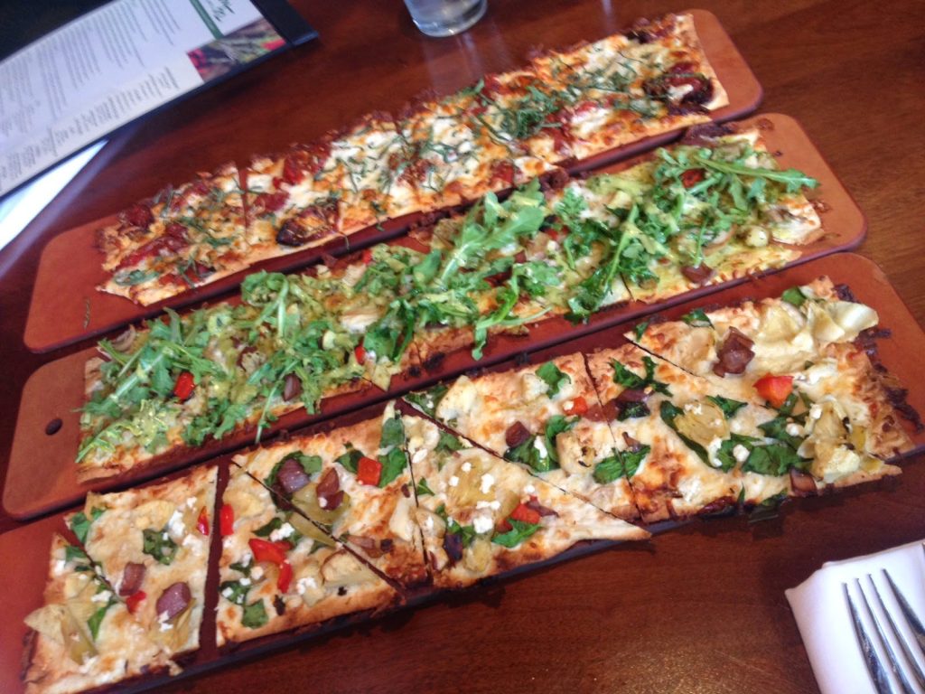 Seasons 52 Chicken Pesto Flatbread Recipe