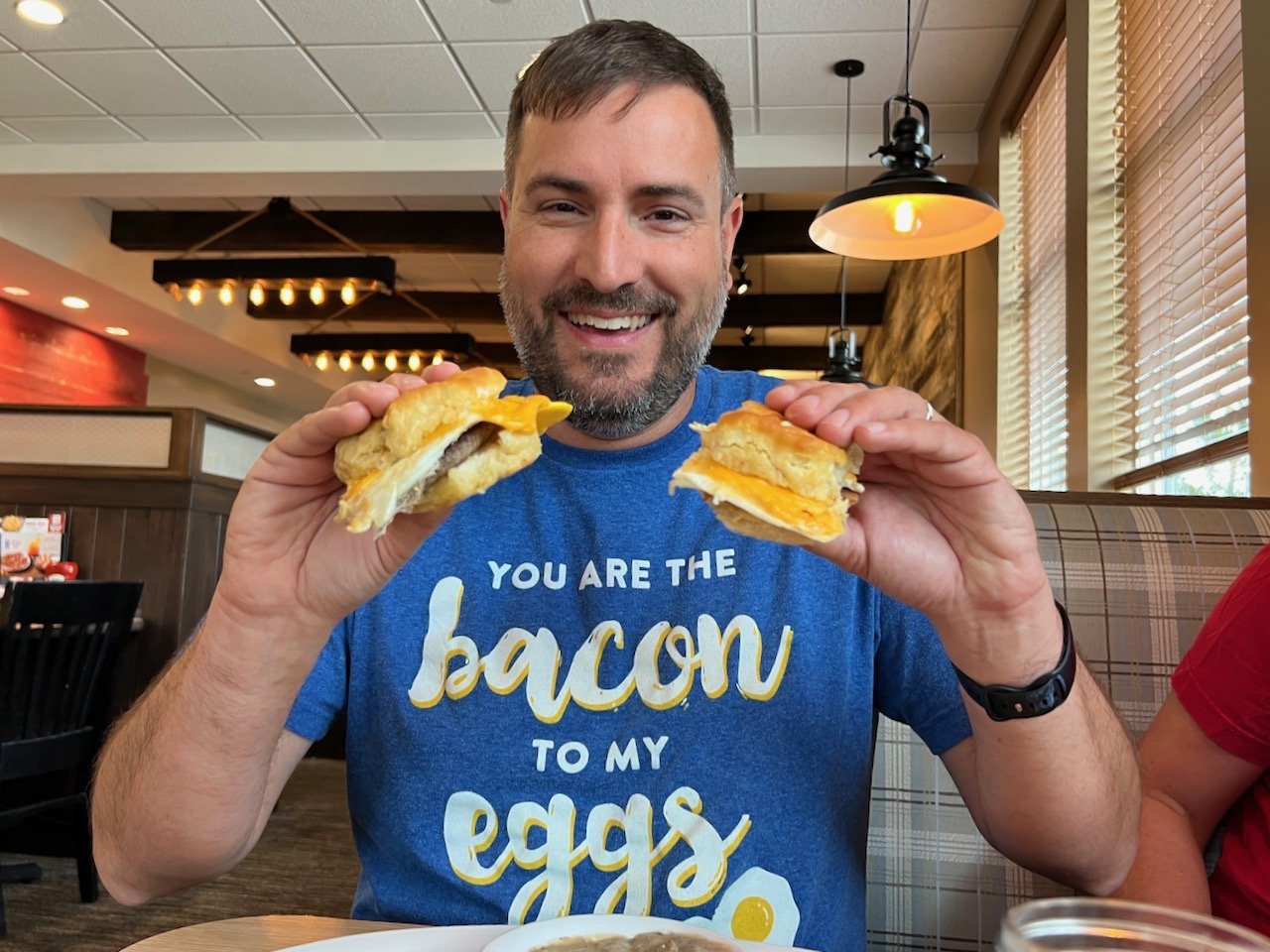 What Time Does Bob Evans Open? Discover the Opening Hours for Delicious